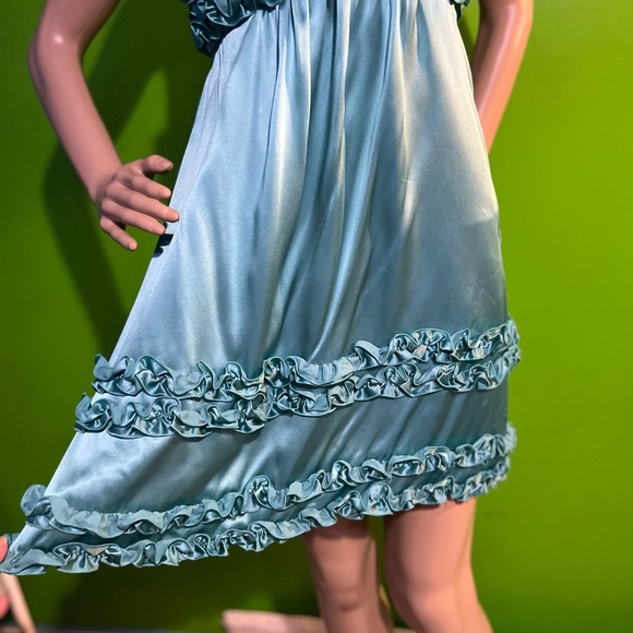 Betsey Johnson Evening | Black Label | Lined Silk Ruffled Bodice Strapless Dress - Picture 6 of 16